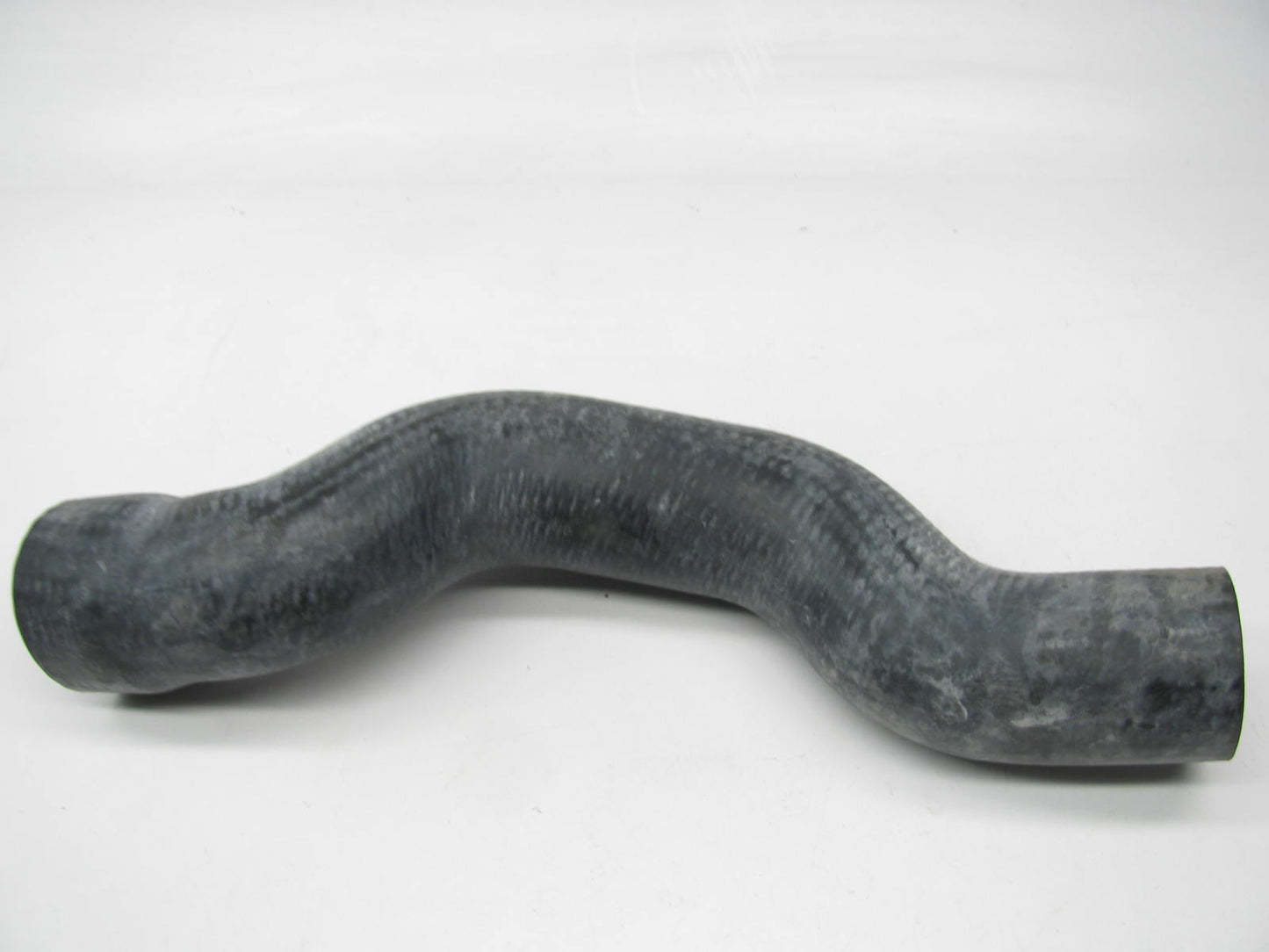 Motorcraft KM1034 Upper Radiator Coolant Hose - D9HZ-8260-A