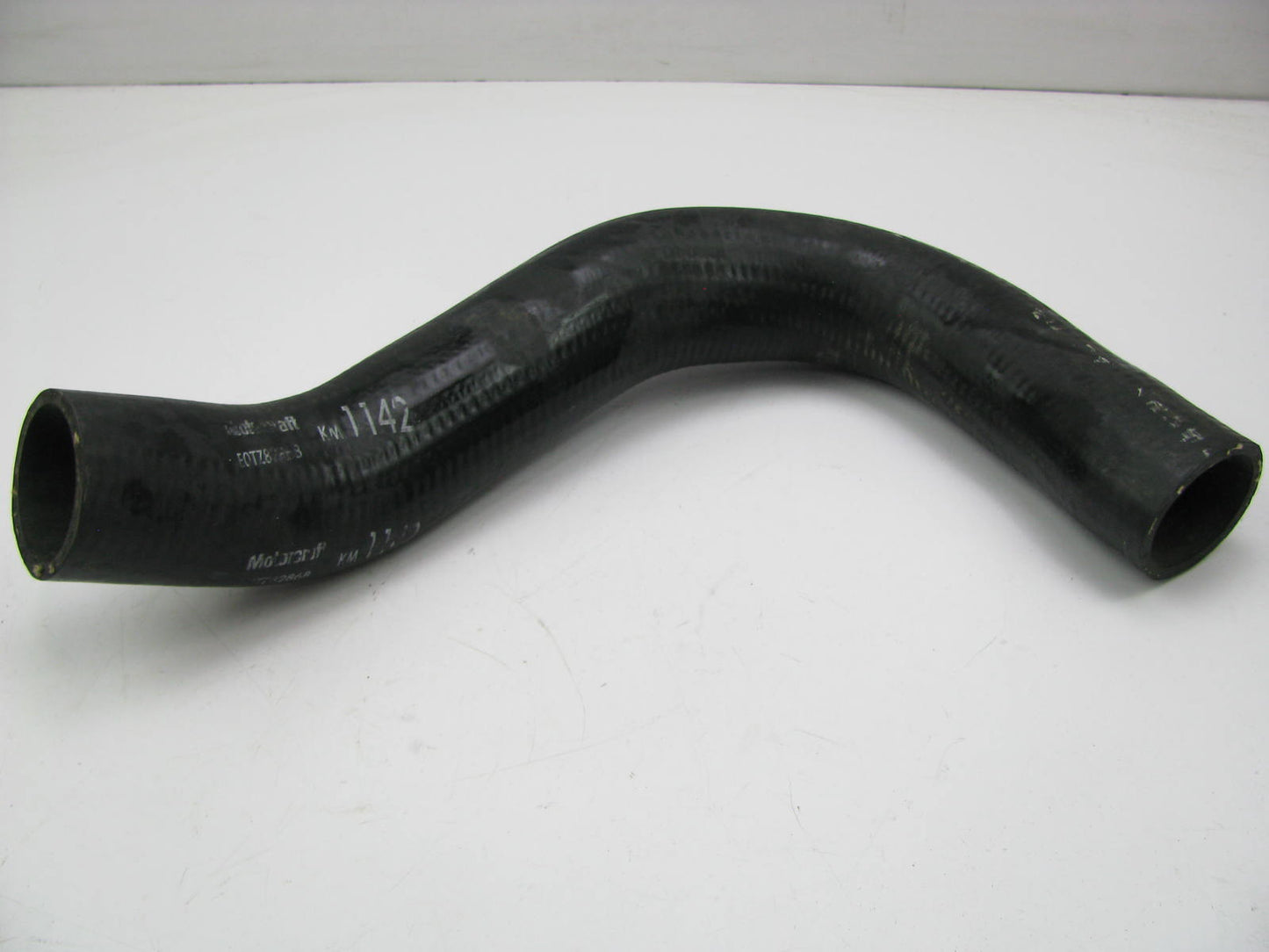 Motorcraft KM1142 Molded Radiator Coolant Hose - Lower