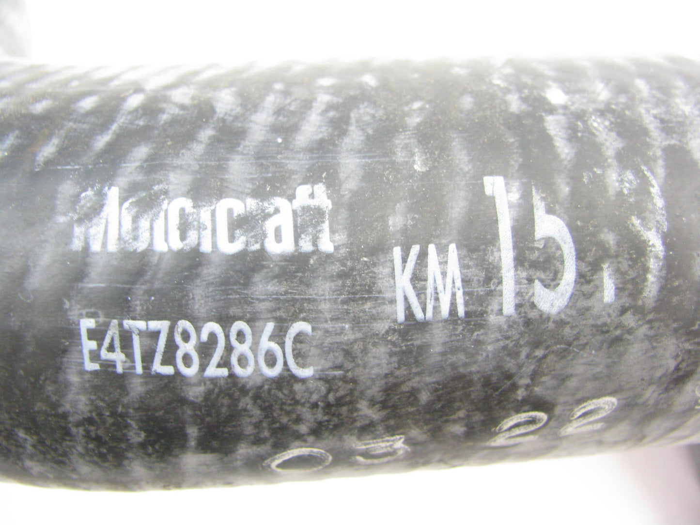 Motorcraft KM1519 Lower Molded Radiator Coolant Hose - E4TZ-8286-C