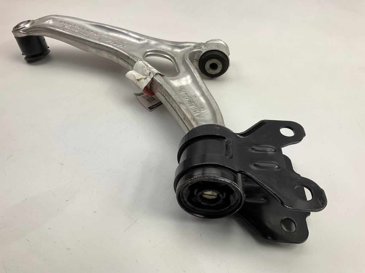 Motorcraft MCF-2357 Front Right Lower Suspension Control Arm & Ball Joint