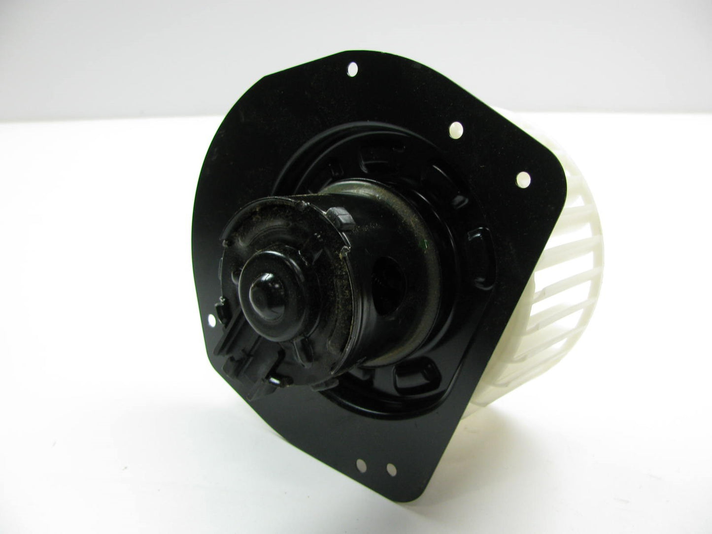 NEW GENUINE OEM HVAC Blower Motor Ford F1VY-19805-B  Motorcraft MM-517