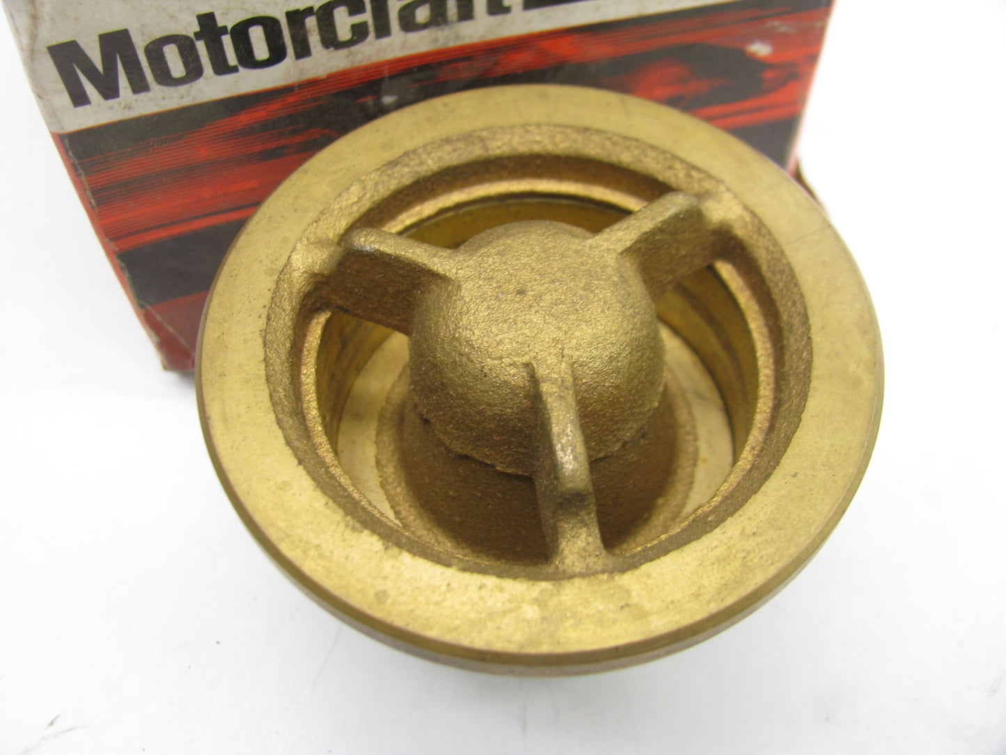 Motorcraft RT1028 Engine Coolant Thermostat - Heavy Duty Truck