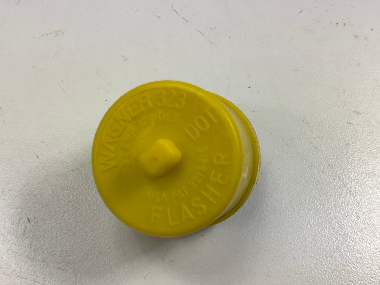 NOS OEM Motorcraft SF-323 Flasher Ford # C9OB-13350-A, C6AZ-13350-B