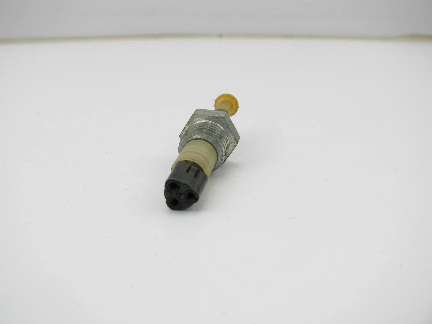 Motorcraft SW-1445 / D7UZ-13713-A Courtesy Lamp Switch 1977-1979 E150 E250 E350
