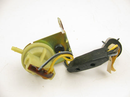 Motorcraft SW-1542 Ignition Timing Vacuum Switch Assembly 1979 Ford LTD 351W-V8