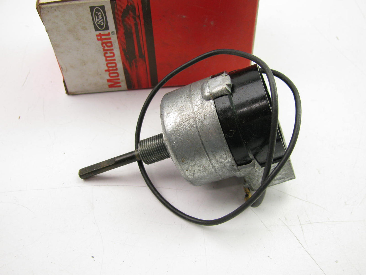 NEW GENUINE OEM Motorcraft SW-1572-A Windshield Wiper Switch OE # E7TZ-7A553-A