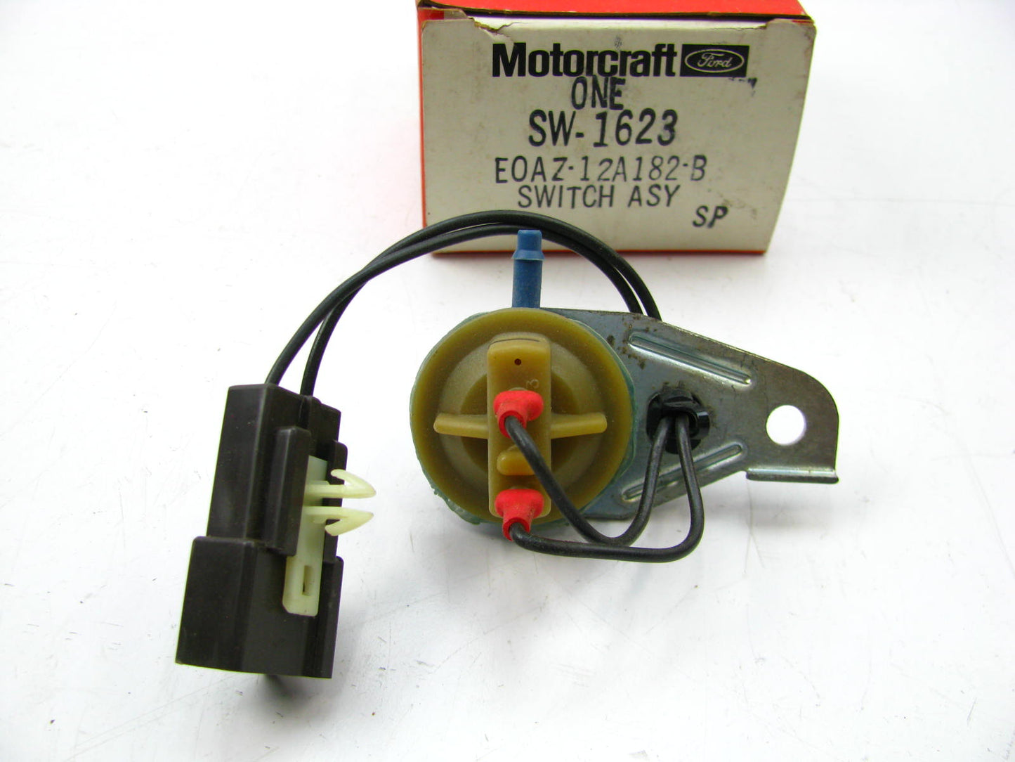 NEW Motorcraft SW-1623 EGR Vacuum Valve Modulator Solenoid E0AE-12A182-A1A