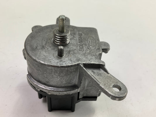 Motorcraft SW-1976 Headlight Headlamp Switch For 1986-1992 Taurus, 1990-92 Sable