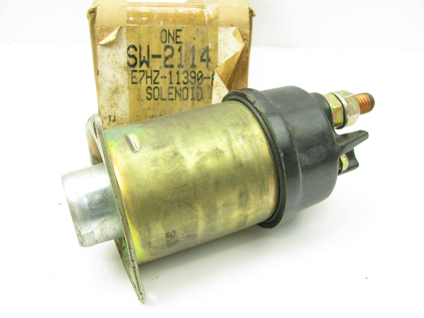 Motorcraft SW2114 Starter Solenoid Switch FORD TRUCK L6000 L7000 L8000 L9000