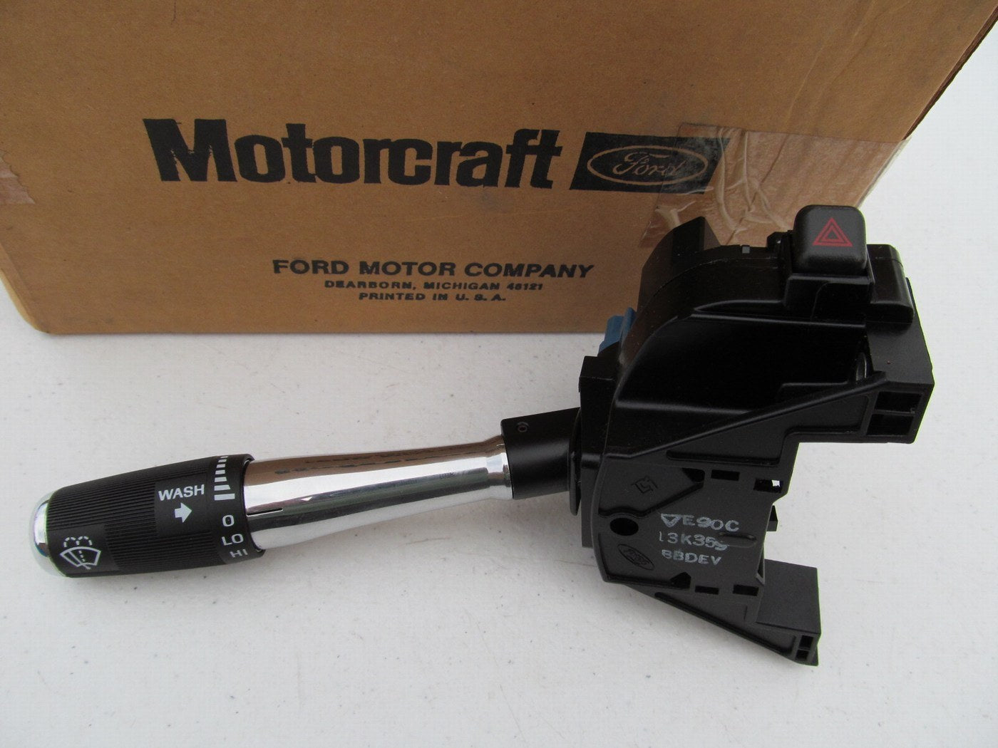 Motorcraft SW-2446  Turn Signal / Windshield Wiper Assembly 1988-90 Continental