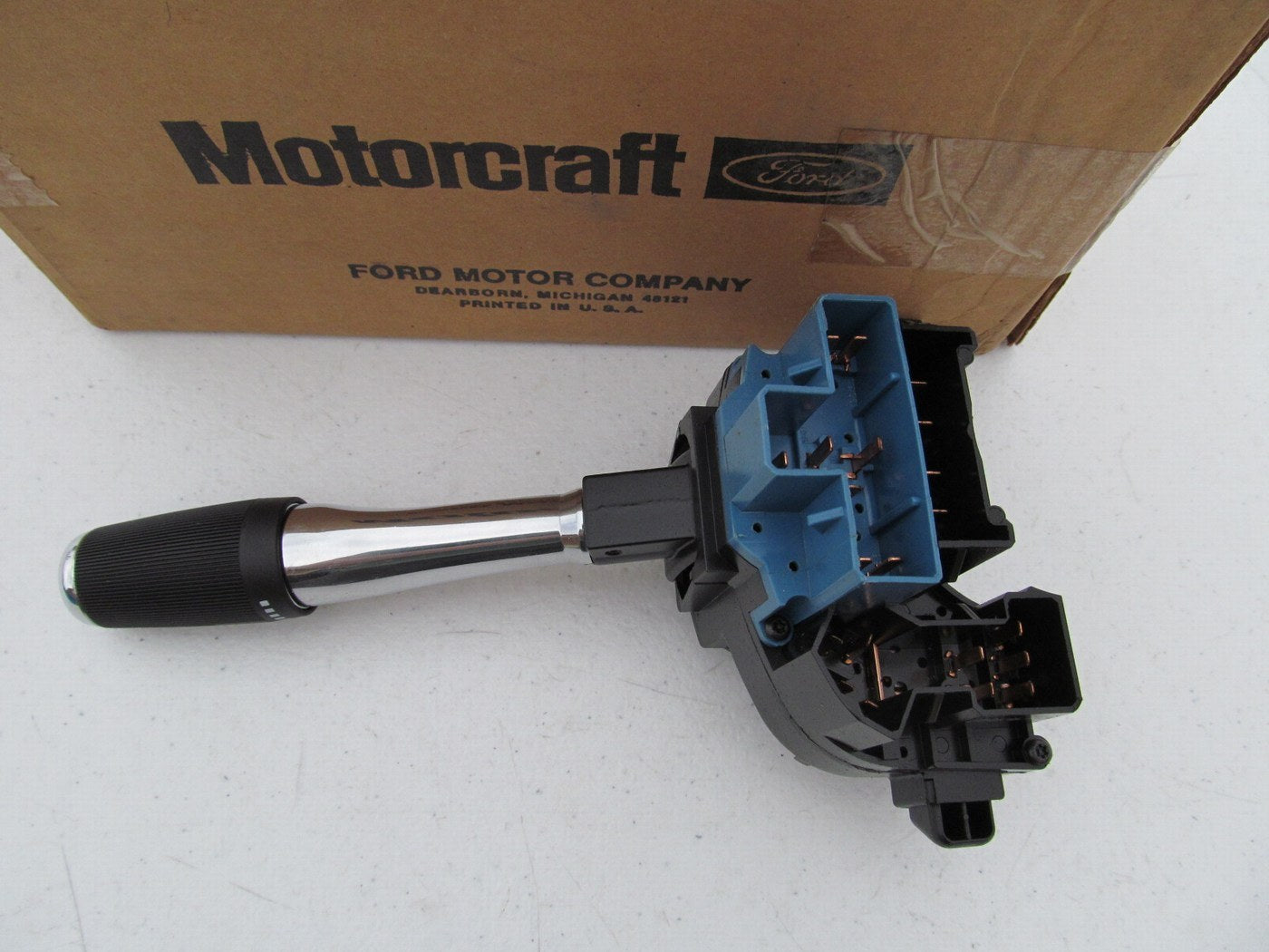 Motorcraft SW-2446  Turn Signal / Windshield Wiper Assembly 1988-90 Continental