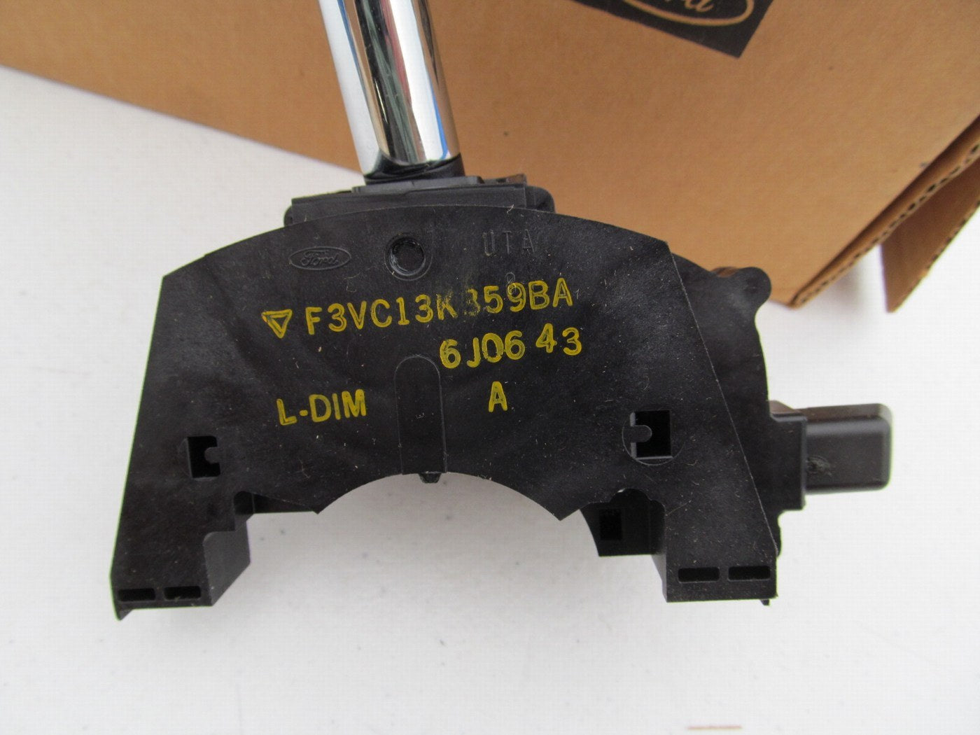 Motorcraft SW-2469 Turn Signal Wiper Switch (Auto Headlamp ONLY) - F1VY-13K359-C