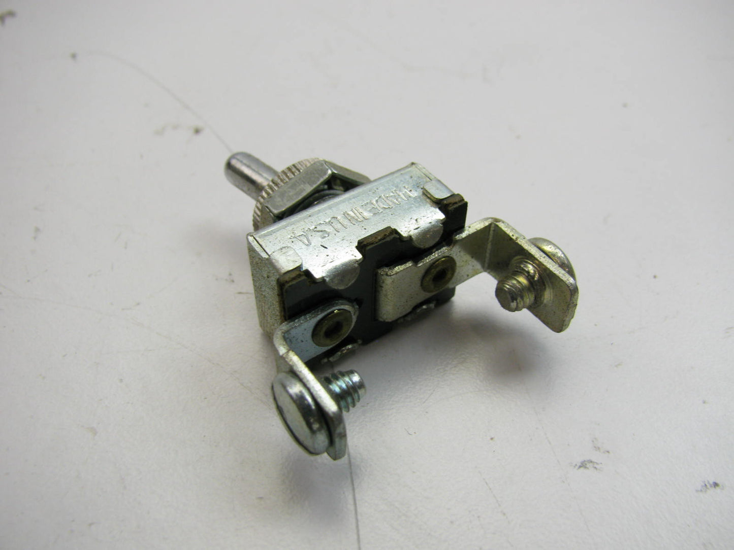 Motorcraft SW-324 Universal Toggle Switch - 2 Position 2 Terminal 10 Amp