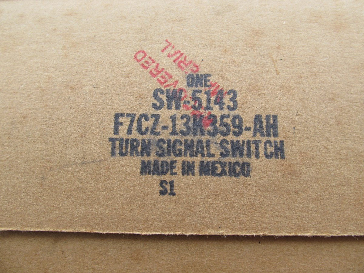 NEW - OEM Motorcraft SW-5143 Combination Turn Signal / Windshield Wiper Switch