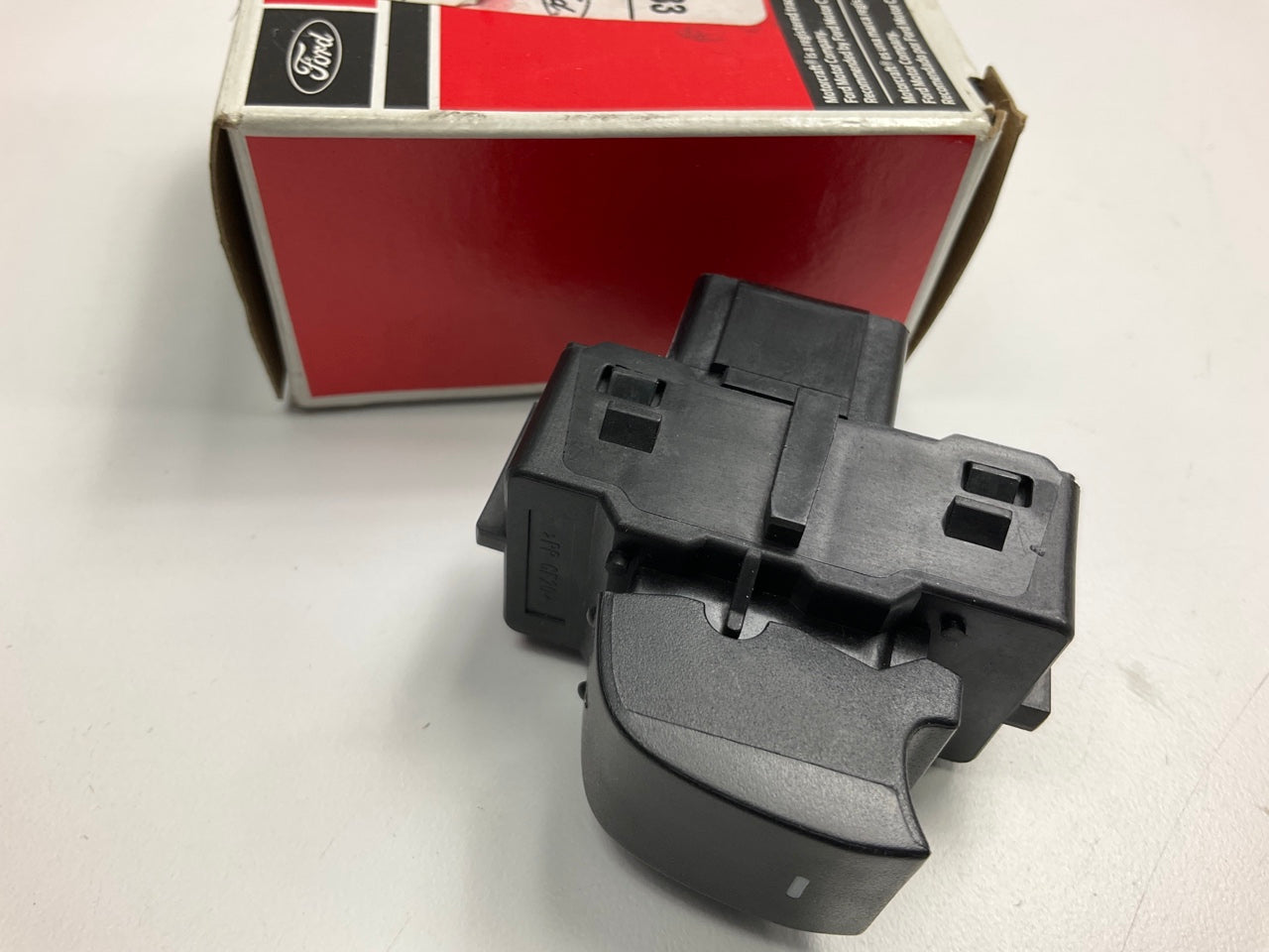 Motorcraft SW-7244 Power Window Switch OEM Ford 8L8Z-14529-AB