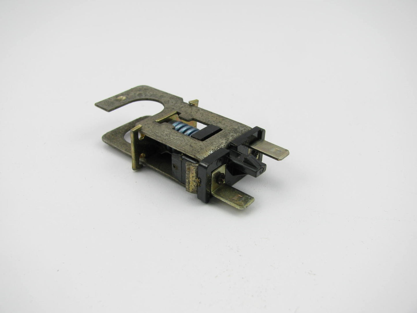 Motorcraft SW-989 / D1ZZ-13480-A Stoplight Brake Lamp Switch - 1971-1972 Mustang