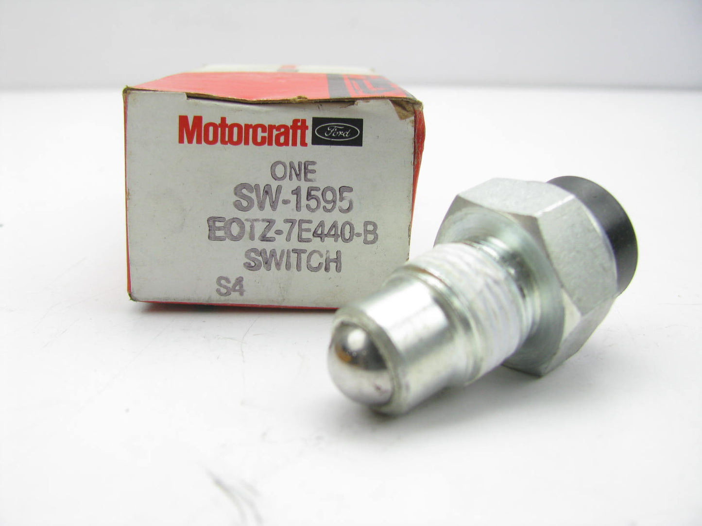 NEW GENUINE OEM Motorcraft Ignition Spark Advance Switch 1980-1997 F-350 SW1595