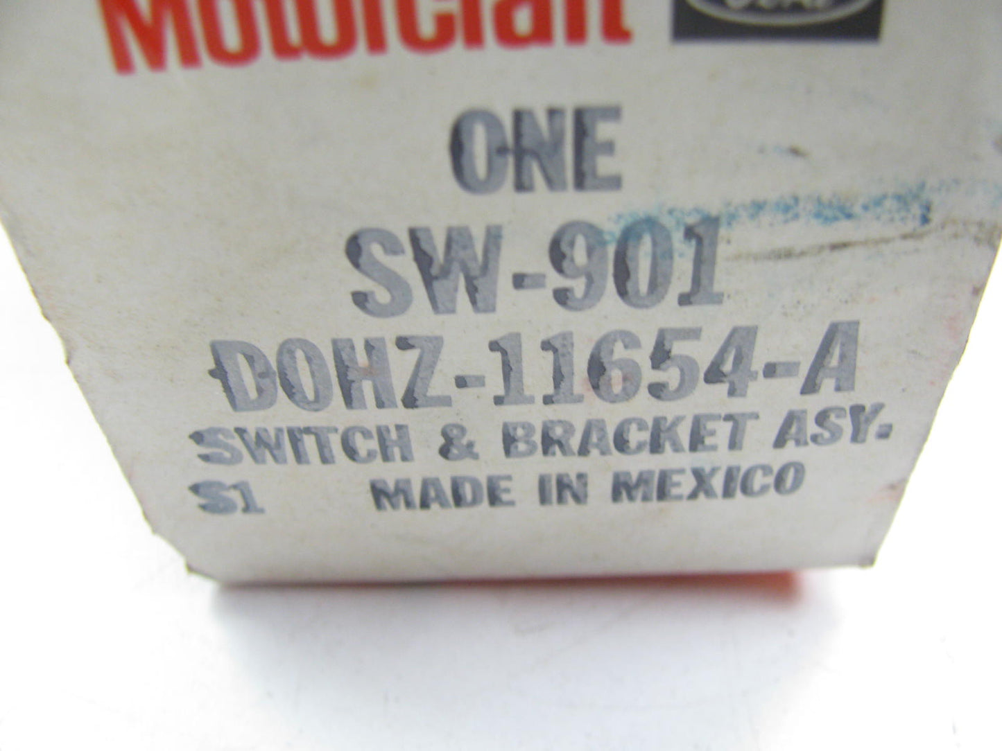 NOS OEM Motorcraft SW901 Headlight Lamp Switch 1970-72 Ford Truck  D0HZ-11654-A