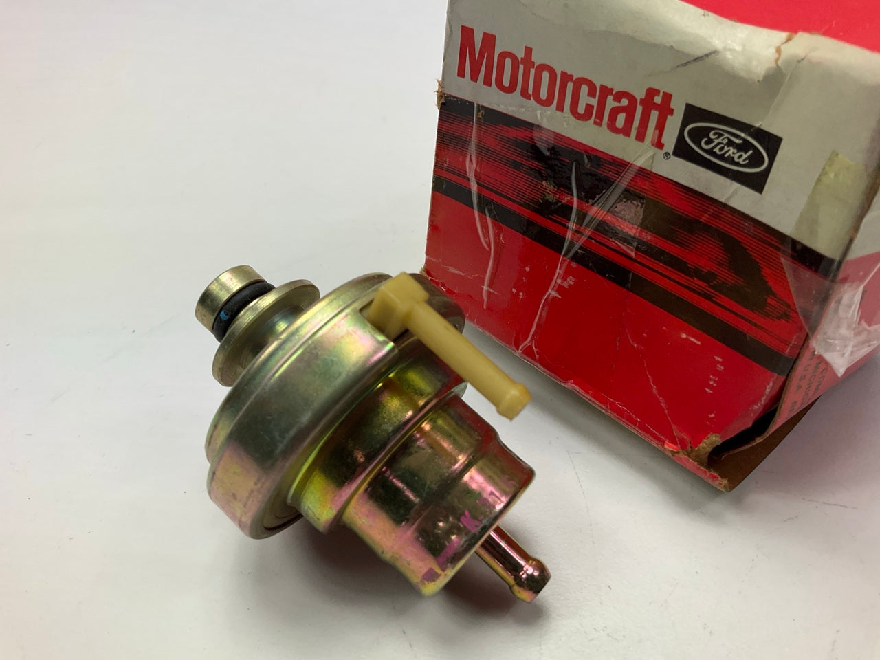 Motorcraft TM-29 Automatic Transmission Modulator Valve - D4AZ-7A377-B