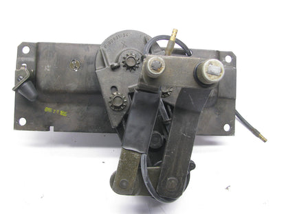 Motorcraft WM364A Windshield Right Wiper Motor 1978-90 CL-CLT900 W/ Chain Drive