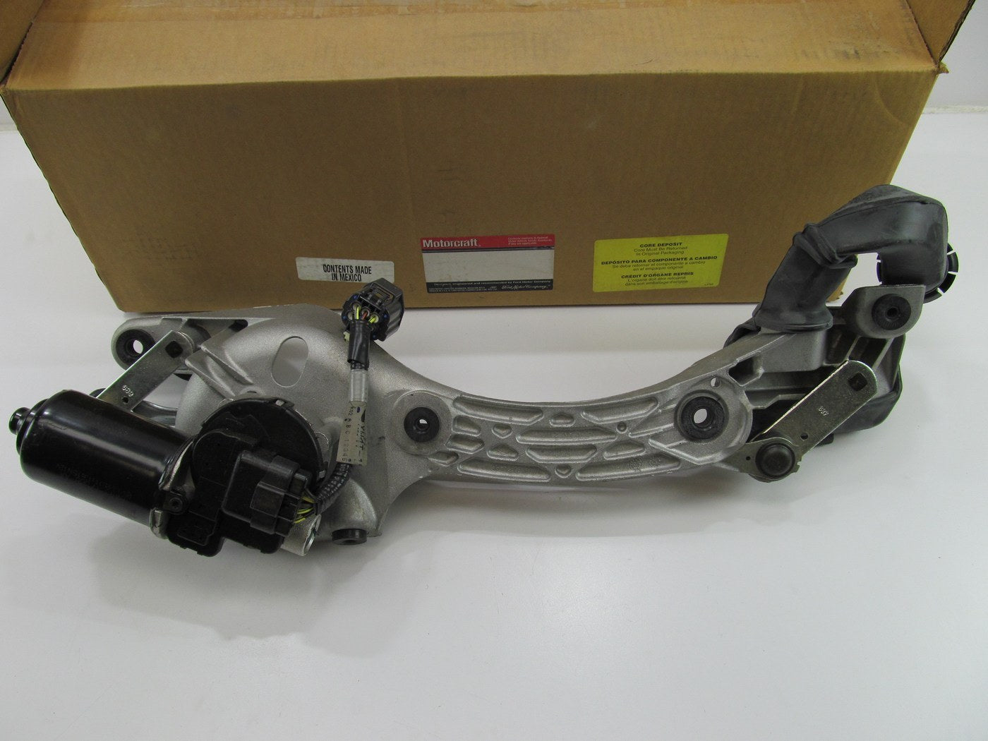 NEW GENUINE OEM Motorcraft WM-678 Windshield Wiper Motor - 2002 Lincoln LS