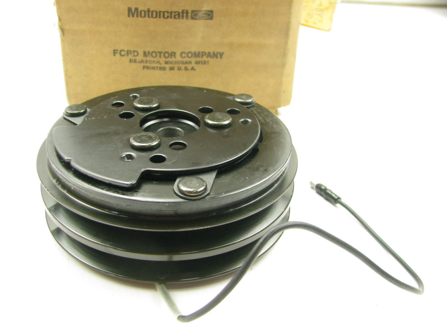 NEW - OEM Motorcraft A/C Compressor Clutch YB-499 1988-1989 Ford F-250 F-350