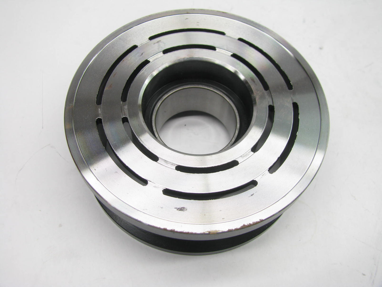 Motorcraft YB582 A/C Compressor Clutch Pulley For 2000 Lincoln LS 3.9L-V8