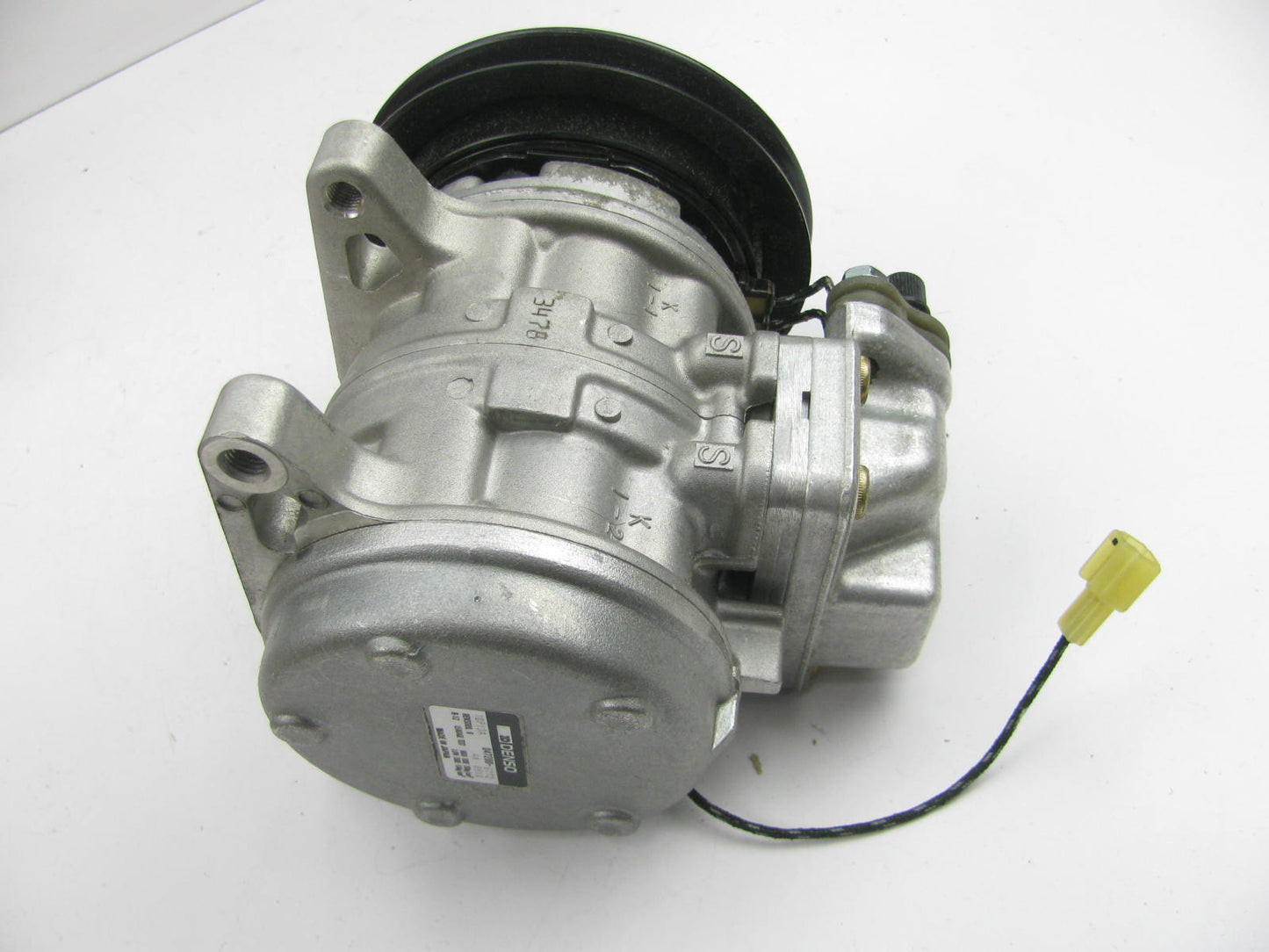 Motorcraft YC46 A/C Compressor & Clutch For 1987-1989 Mercury Tracer