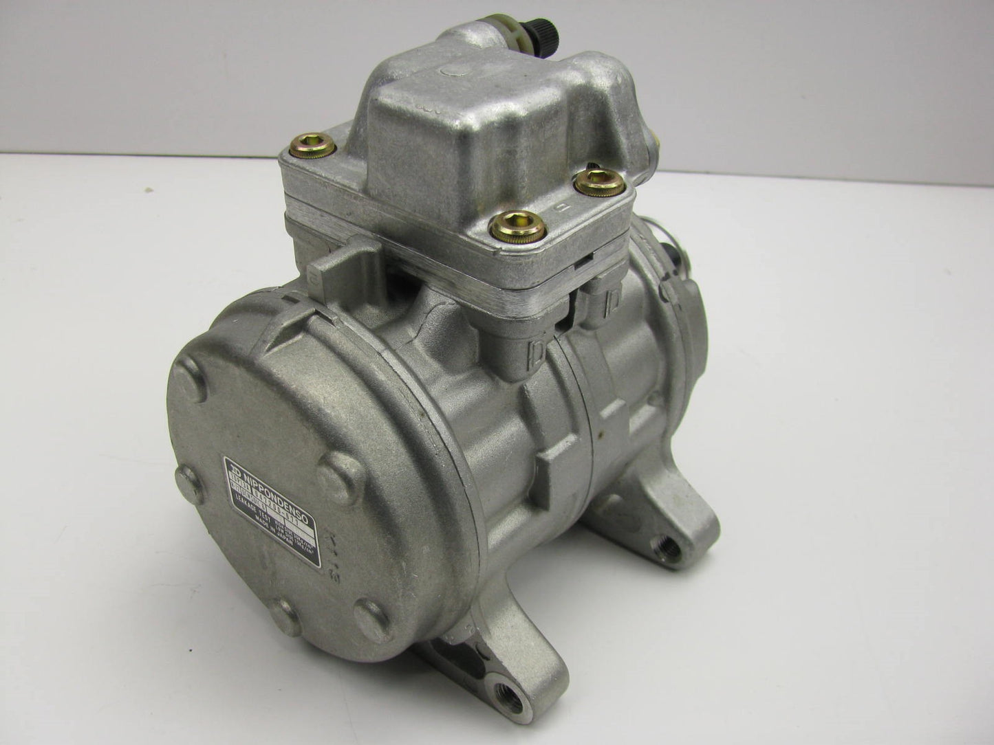 NOS Motorcraft YC-47 A/C Compressor OEM Ford E8GY-19703-C