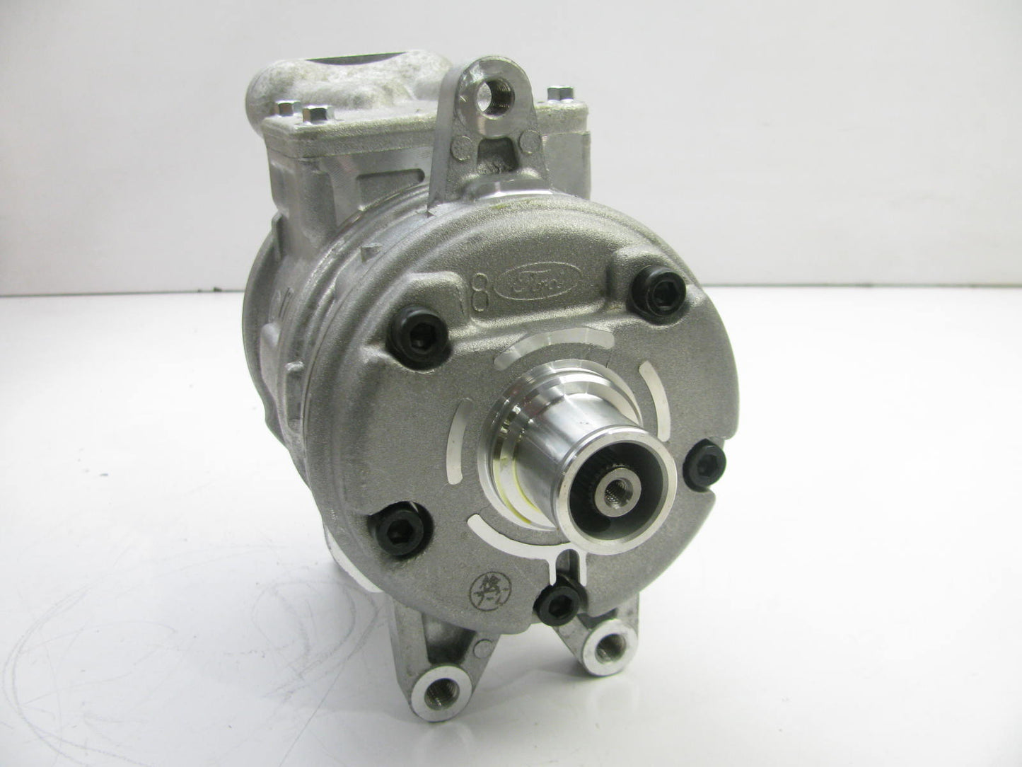 NEW Motorcraft YC-70 A/C Compressor NO CLUTCH E9VY-19703-A