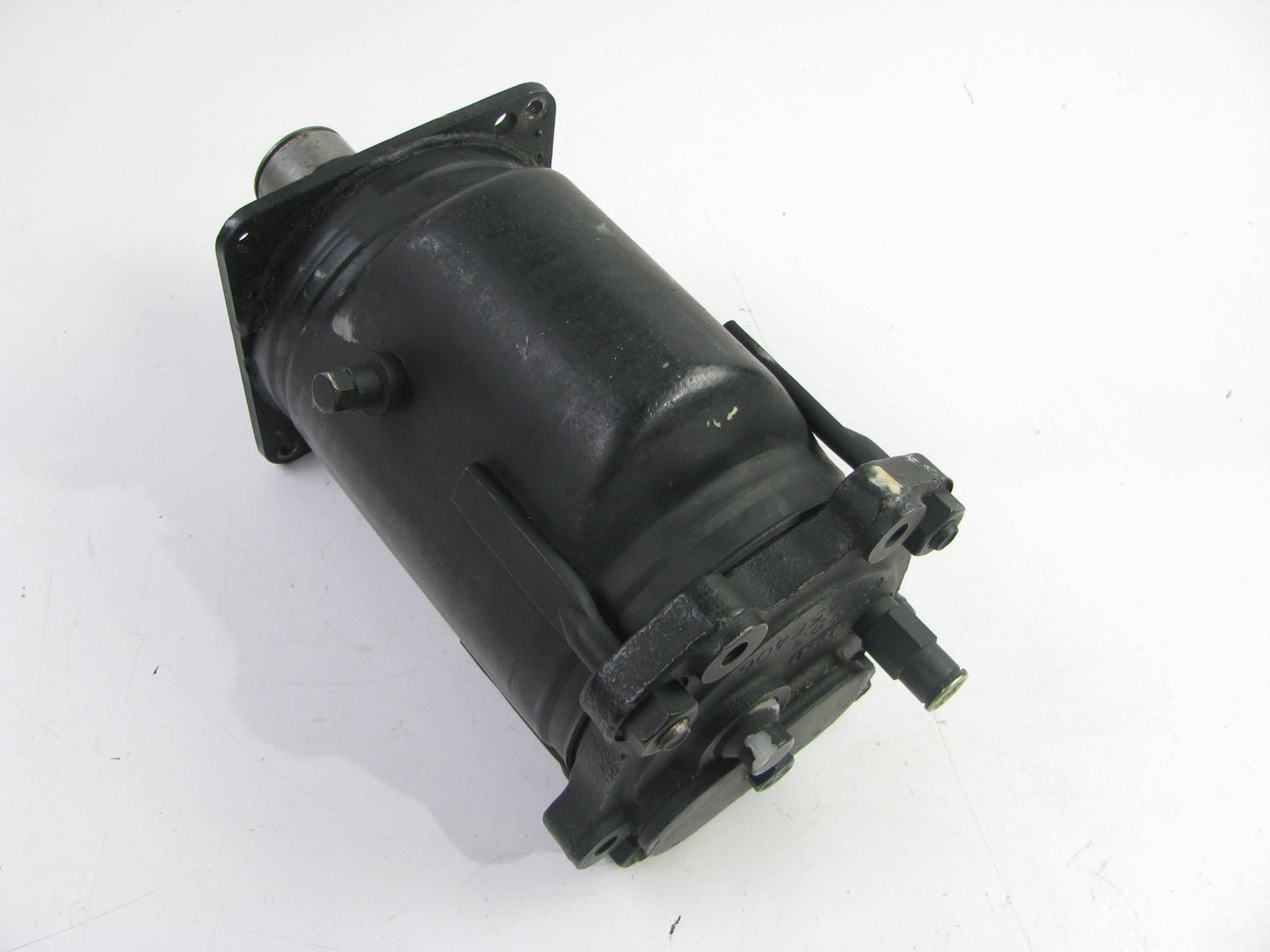 Motorcraft YC22 Remanufactured A6 A/C Compressor - D8HZ-19703-B