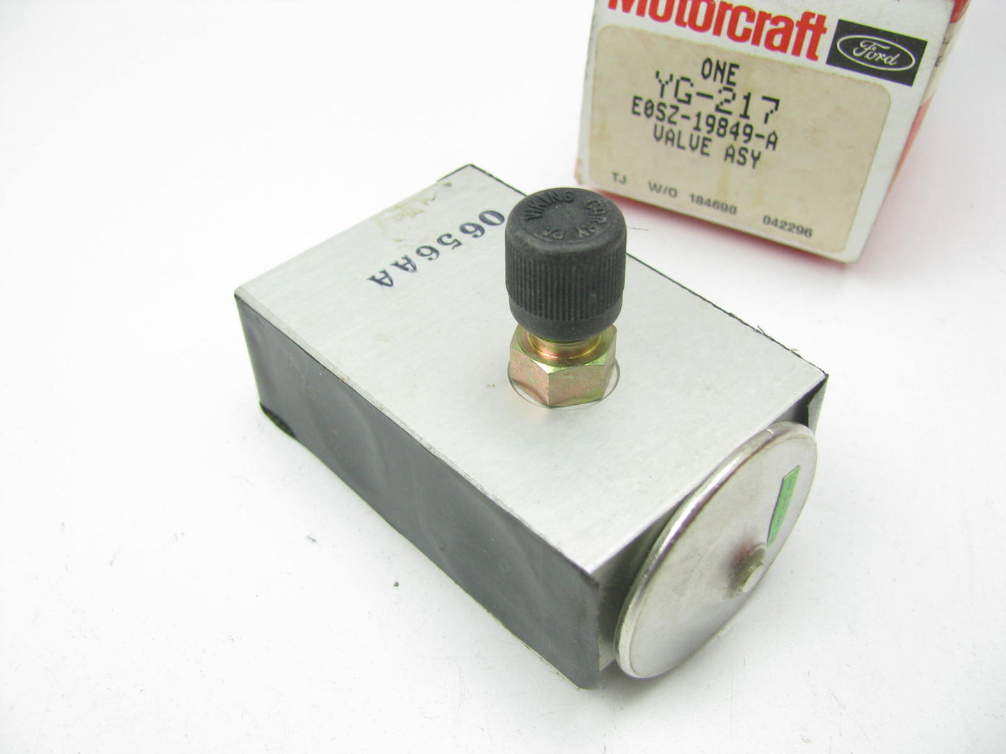 Motorcraft YG-217 A/C / E0SZ-19849-A Expansion Valve 1980-81 Thunderbird Cougar