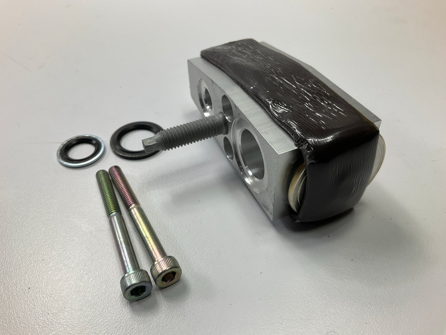 Motorcraft YG-439 A/C Expansion Valve - DG9Z-19849-A
