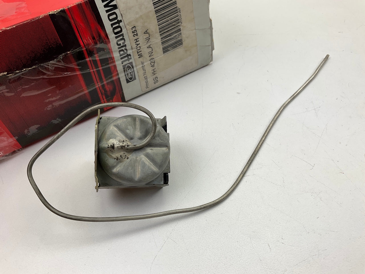 Motorcraft YH-253 A/C Clutch Cycle Switch - Temperature Switch