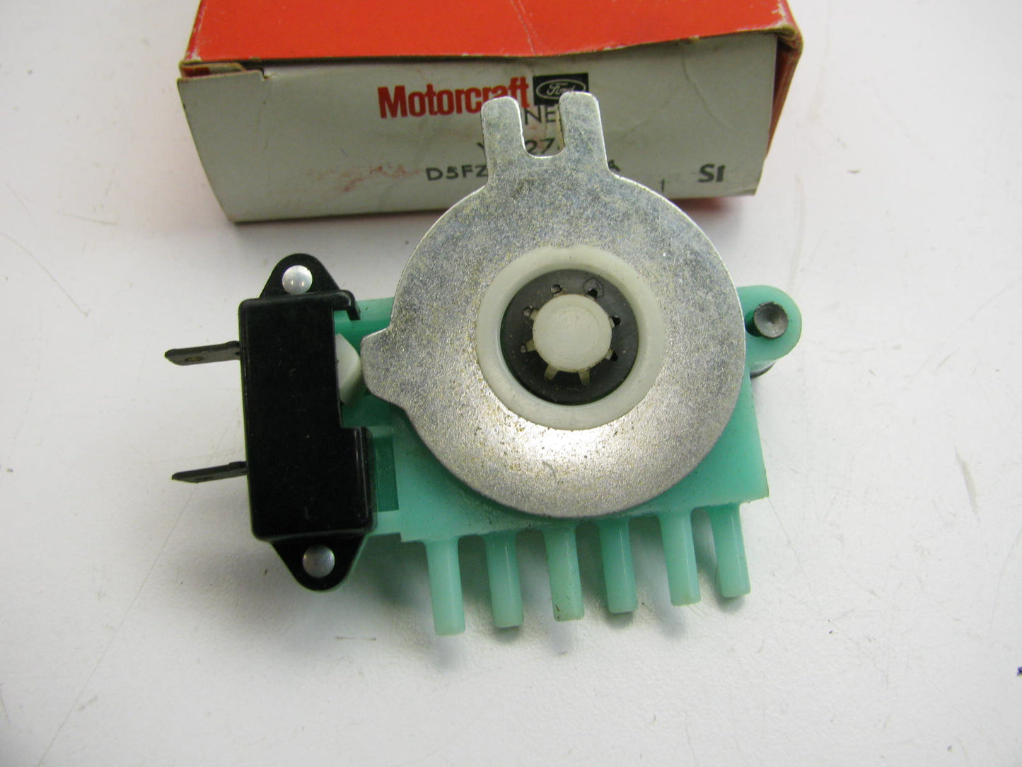 Motorcraft YH274 HVAC Heater Vacuum Control Switch For 1977 Pinto, Capri