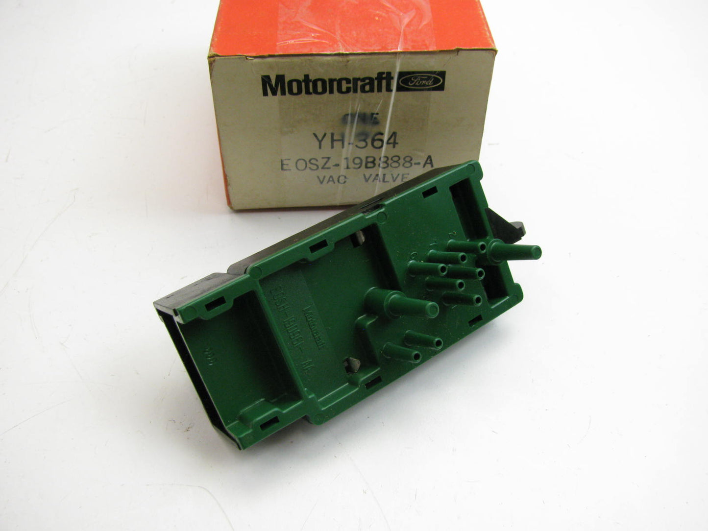 Motorcraft YH-364 Heater Vacuum Control Switch 1980-1981 Thunderbird 1981 Cougar