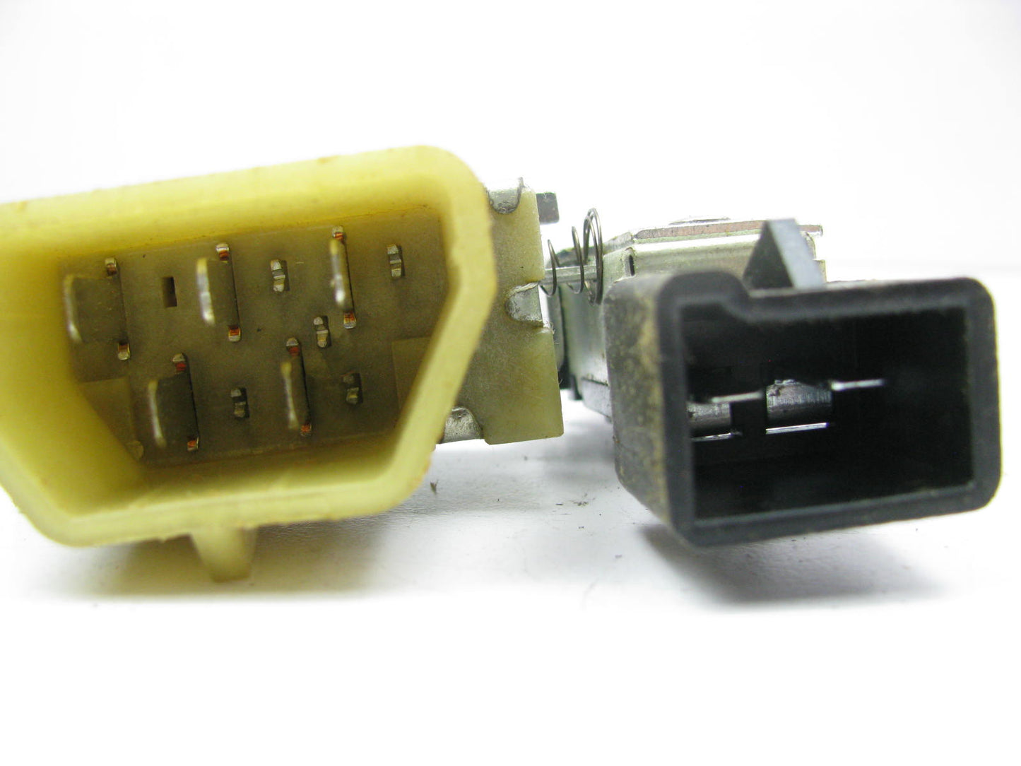 Motorcraft YH-417 / E43Z-19986-A  HVAC Blower Motor Speed Switch