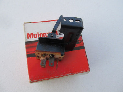 Motorcraft YH-75 Blower Motor Switch 72-74 Thunderbird Torino Montego 74 Cougar