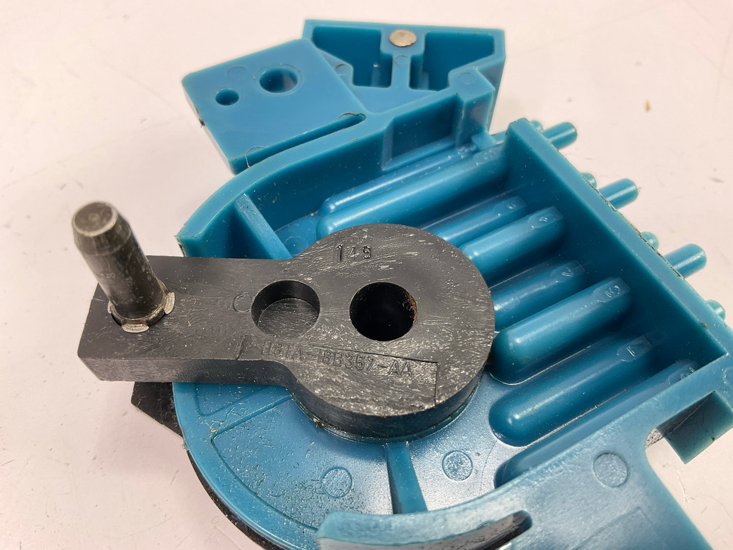 Motorcraft YH324 HVAC Heater Vacuum Control Switch 1978-79 F-150, F-250, F-350