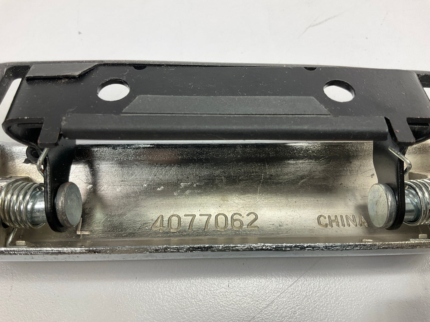 Motormite 77062 Front Left Exterior Door Handle
