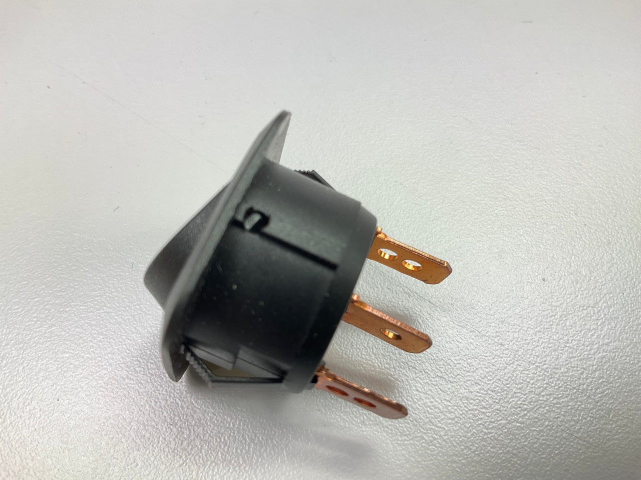 Motormite 84881 Rocker Switch, BLUE LED Glow, Square Body, 25A 12V