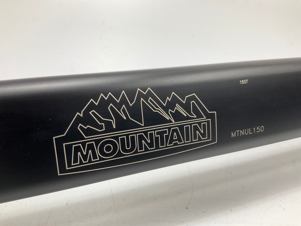 Mountain UL150 Cordless Under Hood Mechanics Work Light 900 Lumens Rechargeable