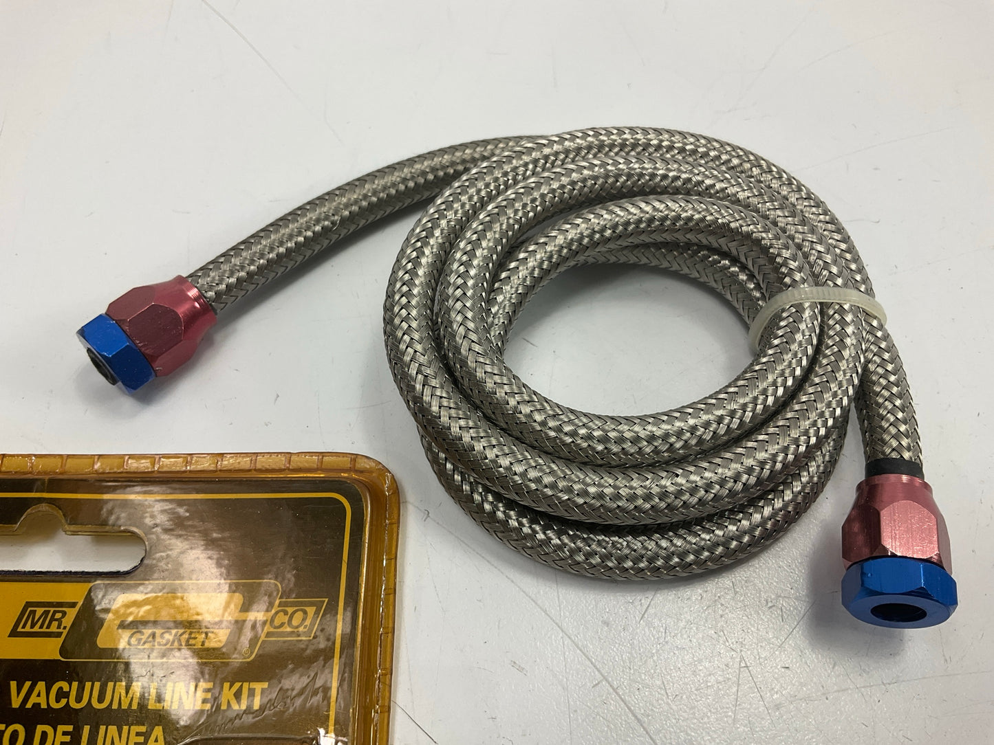OPEN BOX Mr Gasket 3190 Braided Stainless Steel Vacuum Line Kit, 5/32'' X 3 Feet