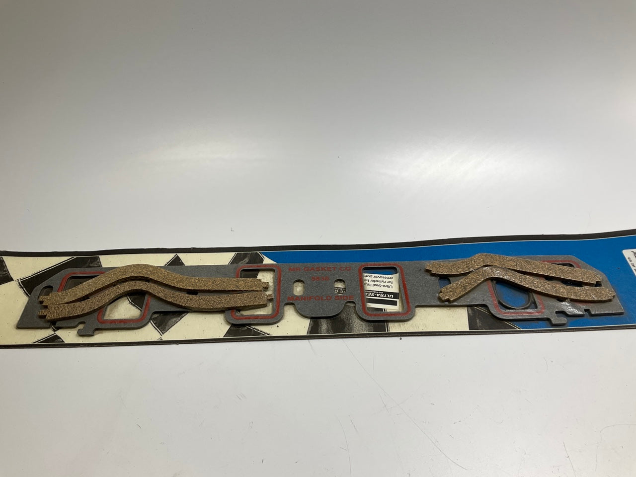 Mr Gasket 5832 Engine Intake Manifold Gasket Set For 1969-1976 Ford 351W-V8