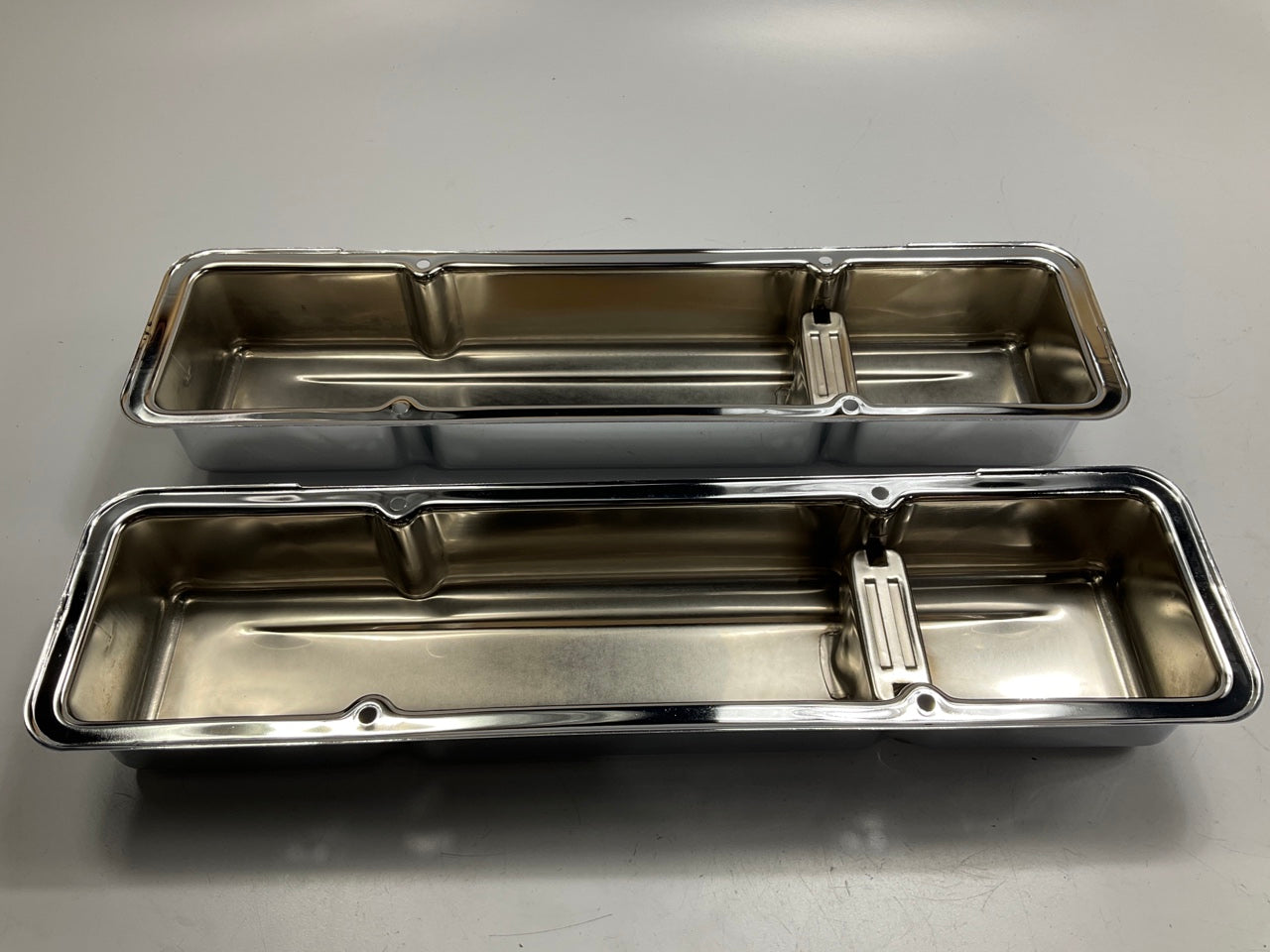 Mr Gasket 9800 Chrome Engine Valve Covers 1972-1986 Chevy SBC 283-400