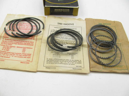 Muskegon BC-2351 STANDARD SIZE Engine Piston Rings