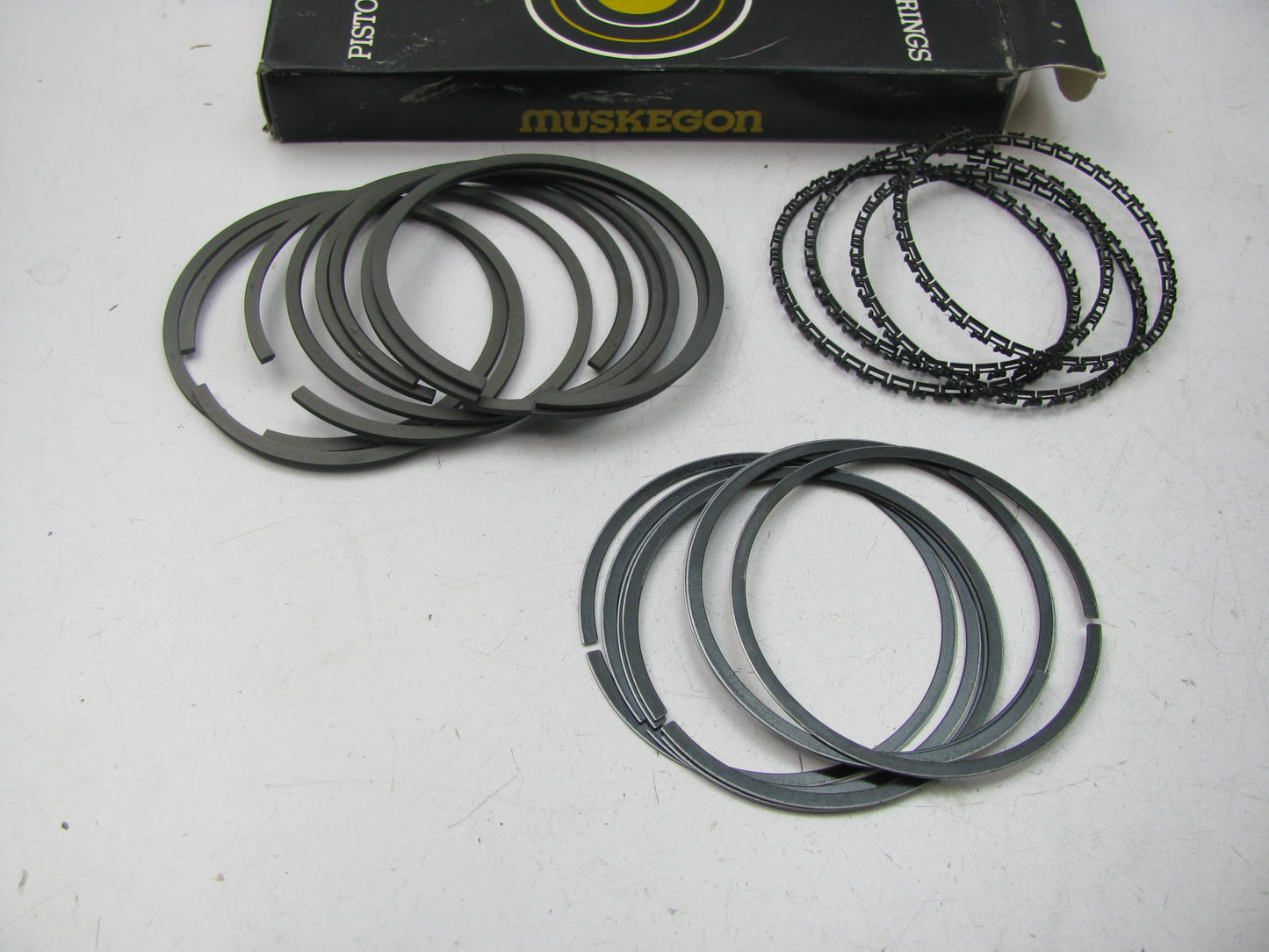 Muskegon BC-4036 Piston Rings - Standard
