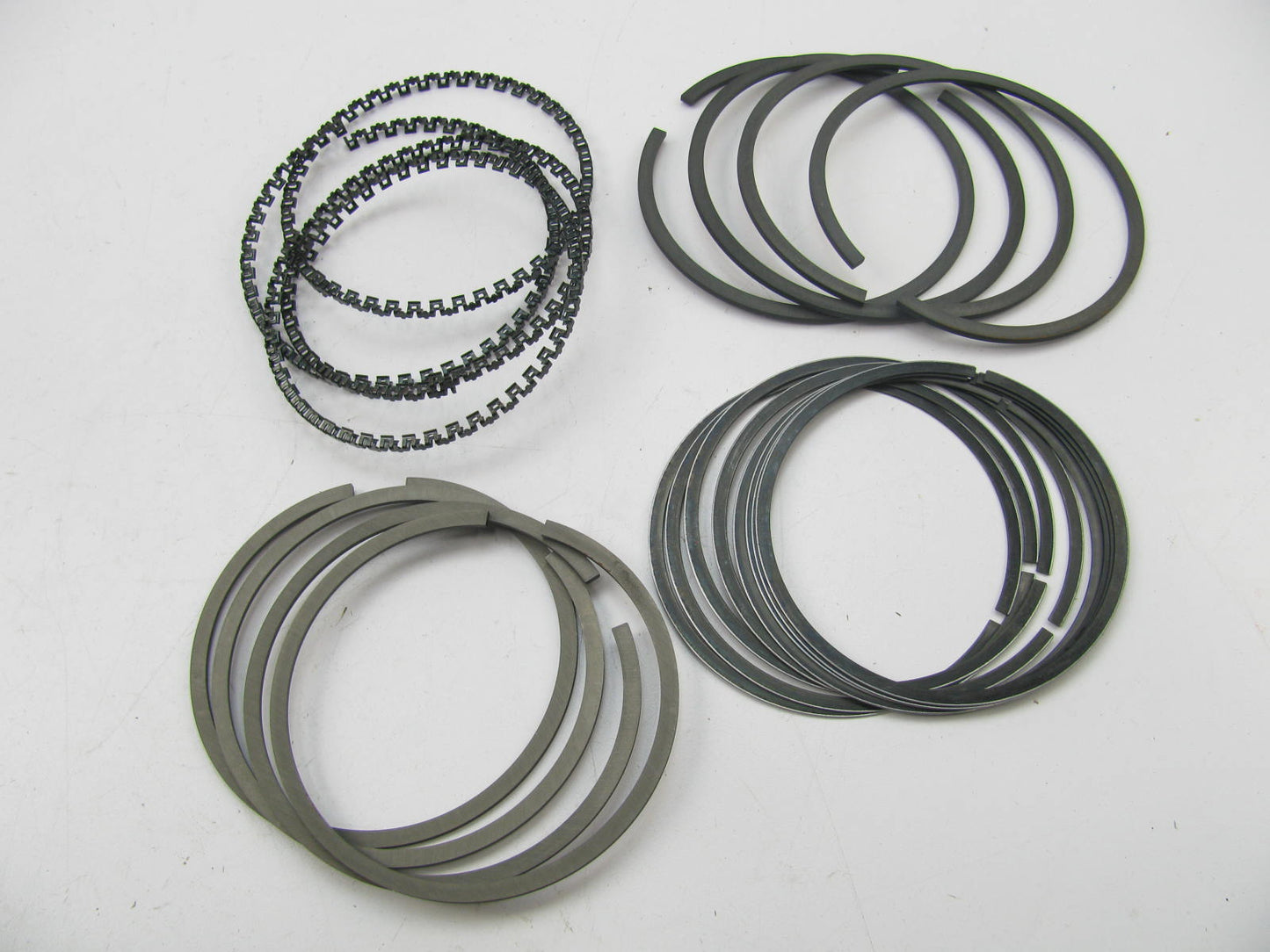 Muskegon BC-6716 Engine Piston Rings - Standard