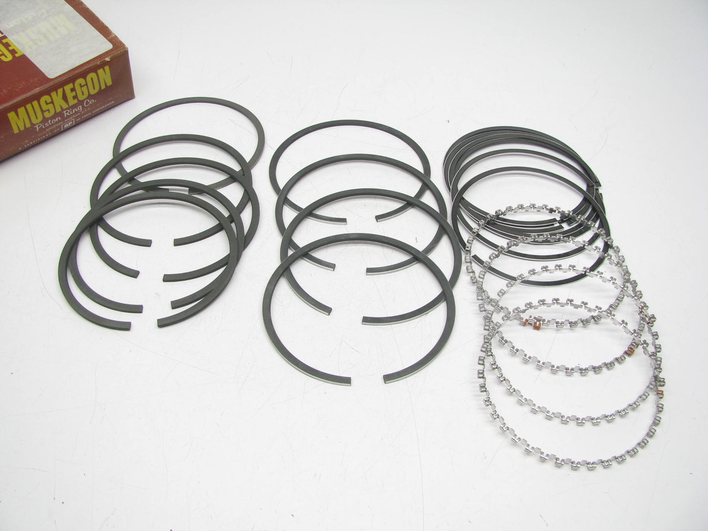 Muskegon PS1209M .040 Piston Rings Set For  Various Jeep  GM, 2.5L 4cyl