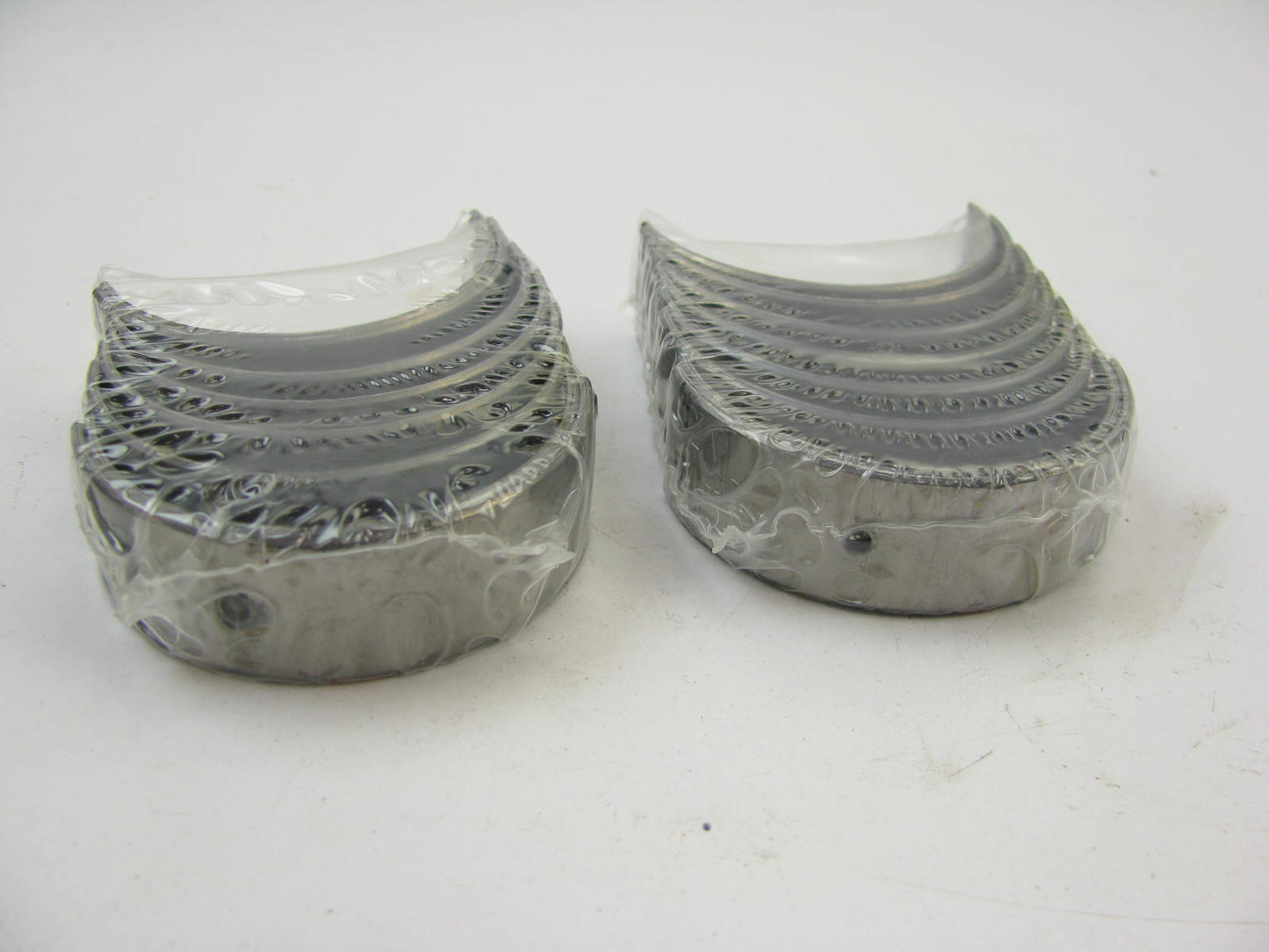 Muskegon VP91092 Connecting Rod Bearings - Standard 1965-2001 Ford 255 289 302